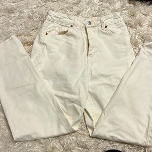 White straight jeans